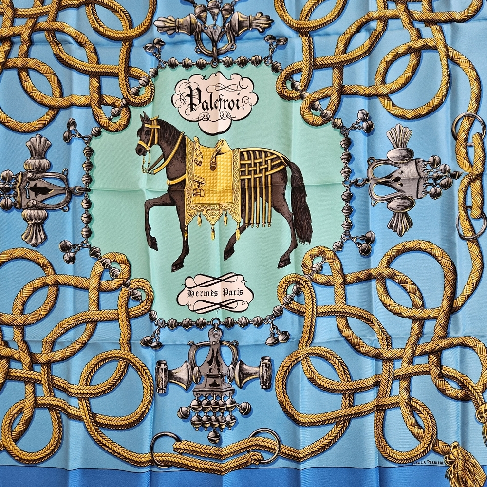HERMES Palefroi Silk Scarf By Françoise De La Perriere 34 Inches Excellent - Picture 4 of 5